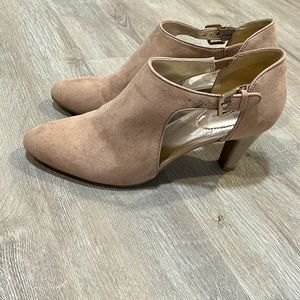 Bandolier heels Size 7